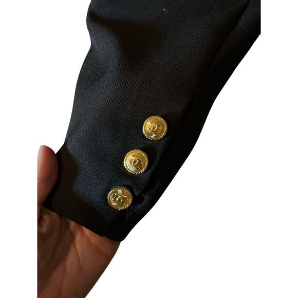 Chanel Logo Patch Blazer CC Crest Buttons Runway Jacket - Picture 5 of 16